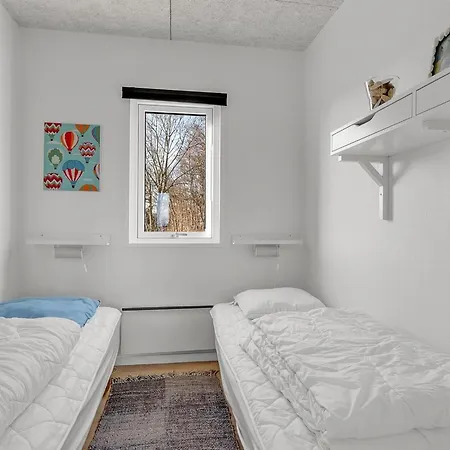 Semesterbostad Angret - 380m From The Sea By Interhome *